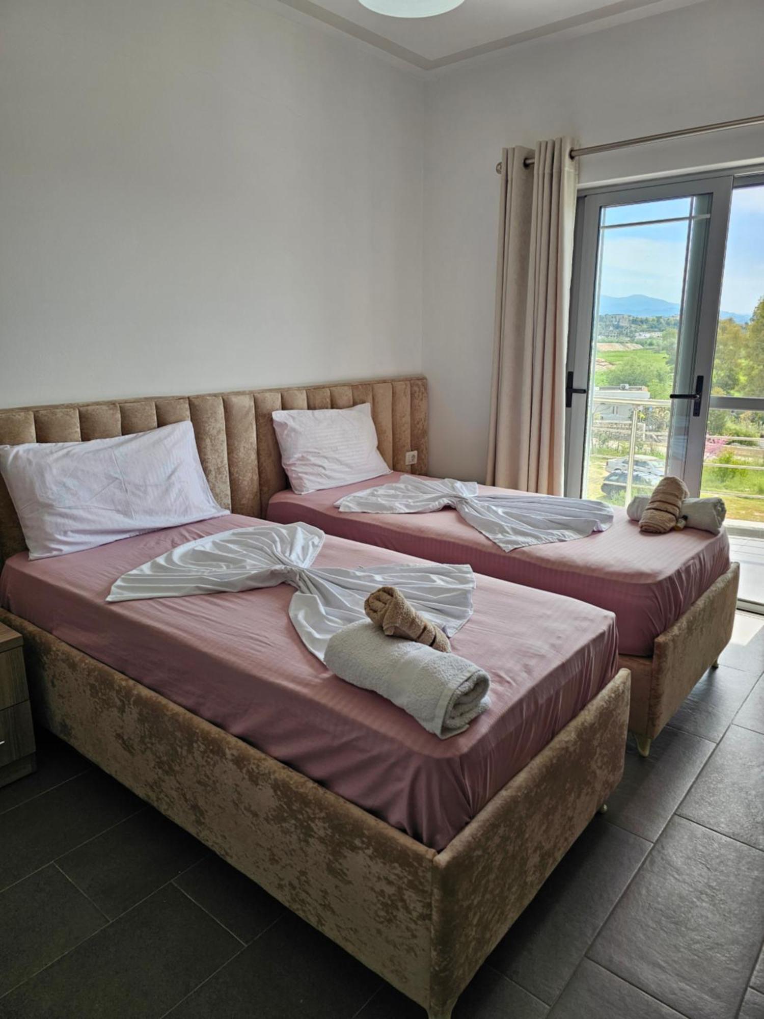 Hotel Irini Sarande Exterior photo