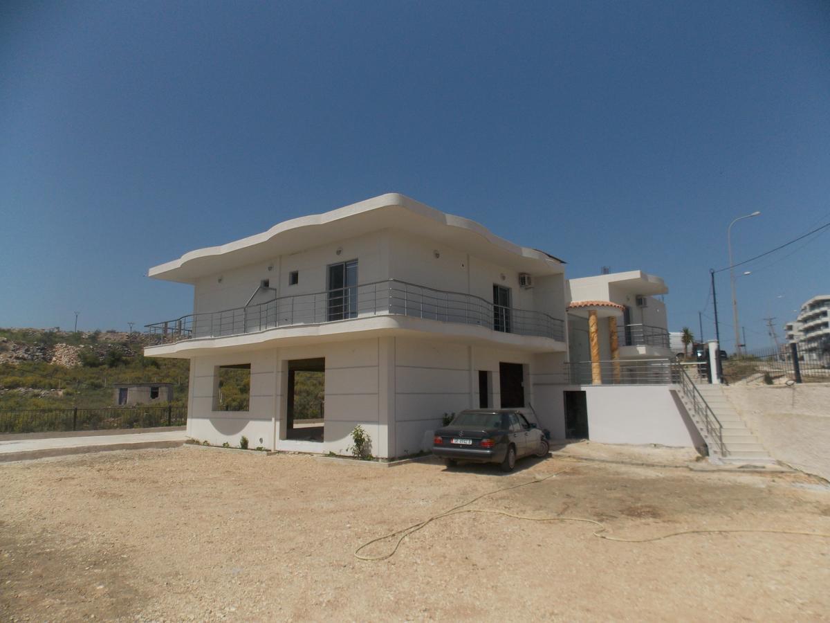Hotel Irini Sarande Exterior photo