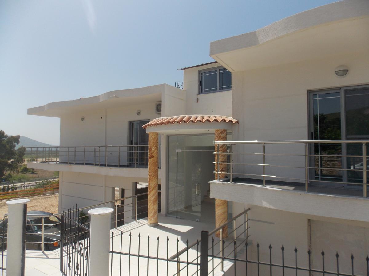 Hotel Irini Sarande Exterior photo